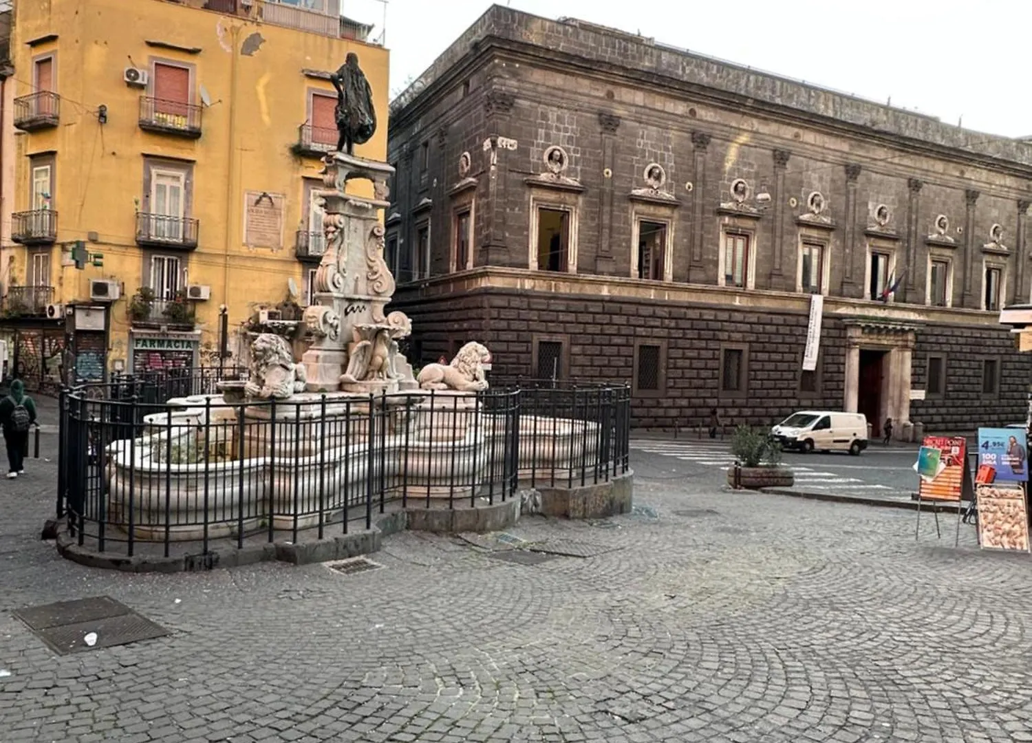 Santa Chiara Garden View B&B Naples Bed & Breakfast
